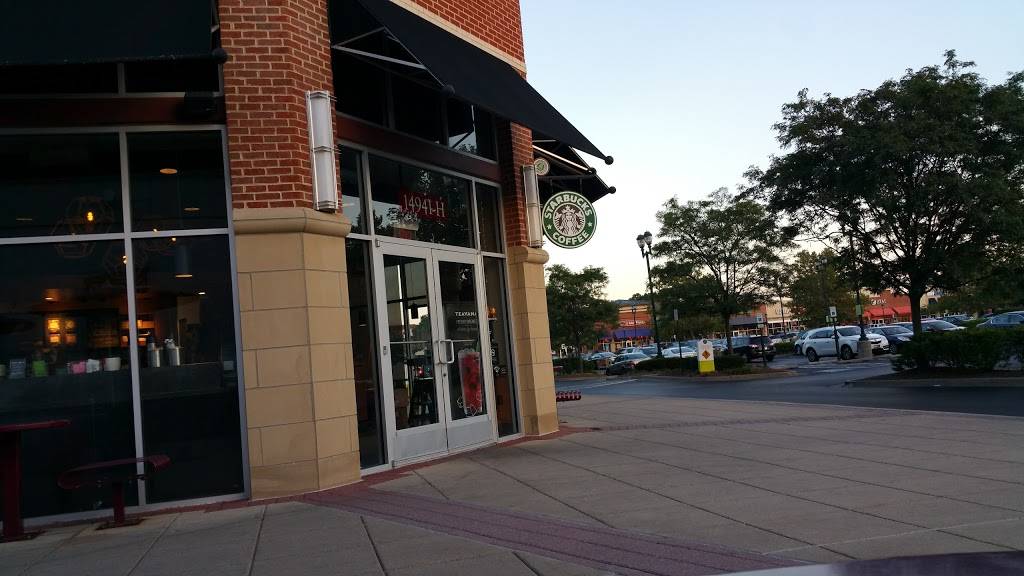 Starbucks | cafe | 14941 Shady Grove Road C-3-1, Rockville, MD 20850, USA | 3013150096 OR +1 301-315-0096