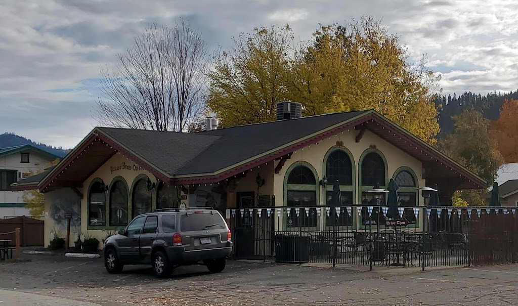Rudloofs Pizza Und Brats | restaurant | 265 US-2, Leavenworth, WA 98826, USA | 5095481505 OR +1 509-548-1505
