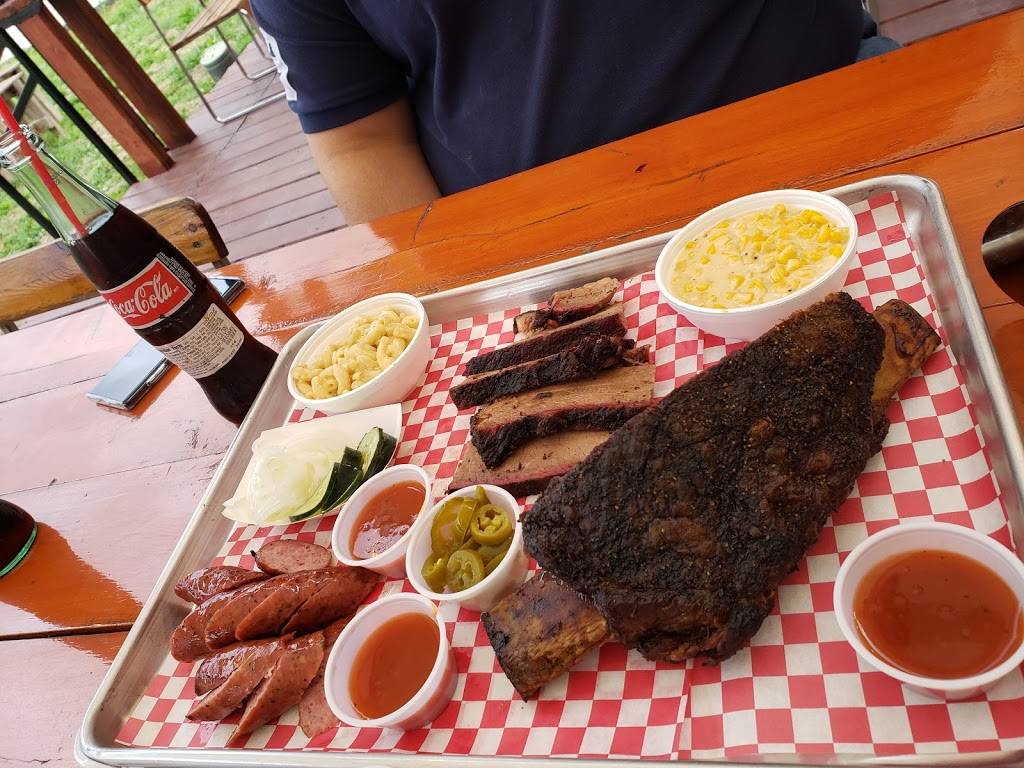 Burnwood ‘68 | restaurant | 18745 Redland Rd, San Antonio, TX 78259, USA | 2104814166 OR +1 210-481-4166