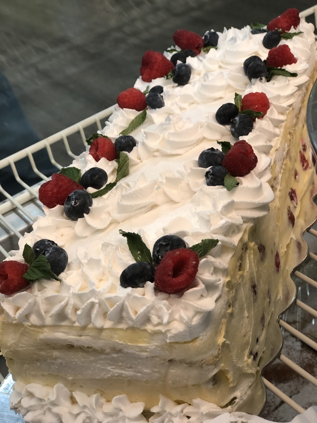 Dukat Traditional balkan food | restaurant | 7847 Ogden Ave, Lyons, IL 60534, USA | 7087771429 OR +1 708-777-1429