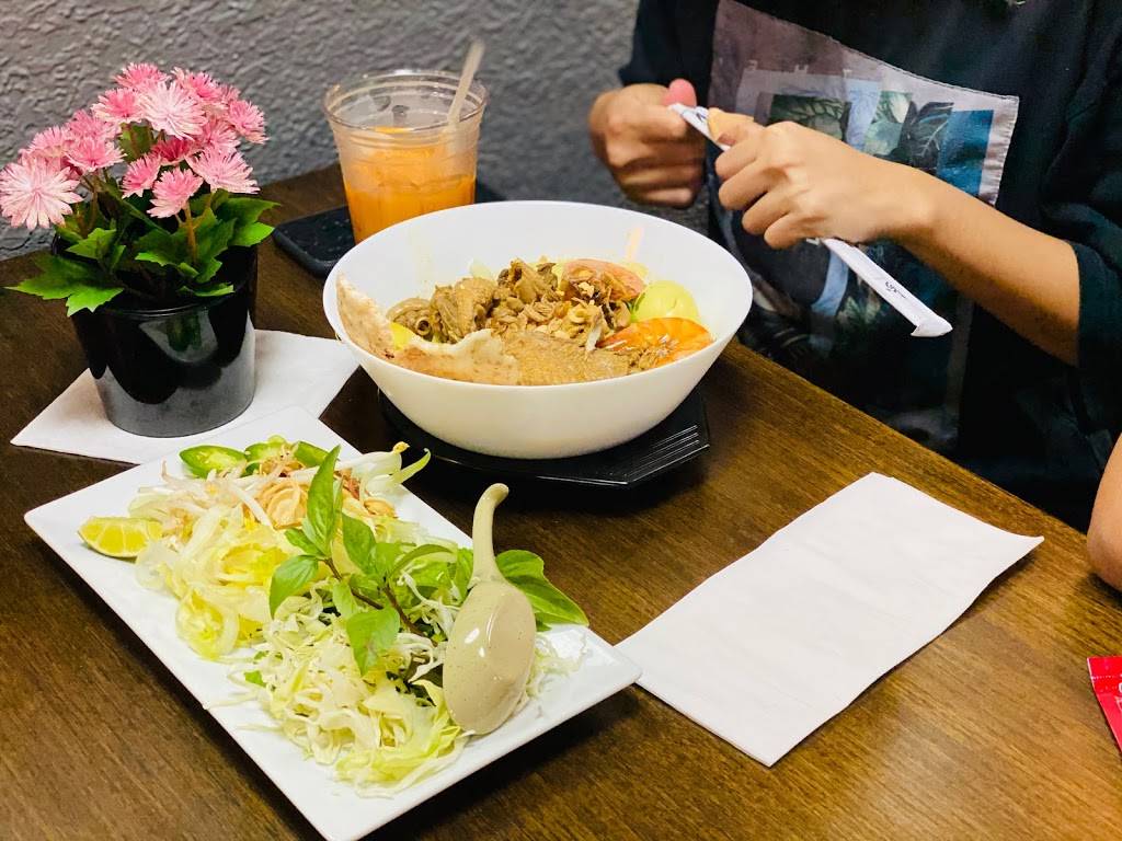 PHO by VINH Noodle House | restaurant | 1835 N Pine Island Rd, Plantation, FL 33322, USA | 9549905998 OR +1 954-990-5998