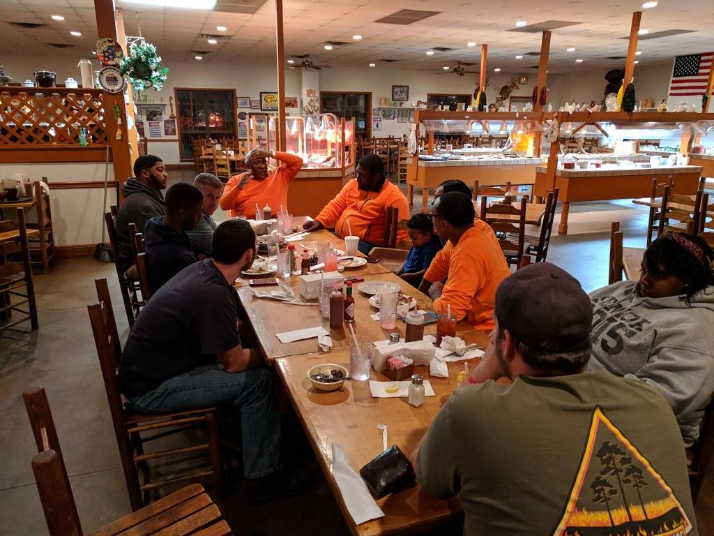 Front Porch Barbecue & Seafood | restaurant | 205 Thornhill Dr, Hattiesburg, MS 39401, USA | 6012643536 OR +1 601-264-3536