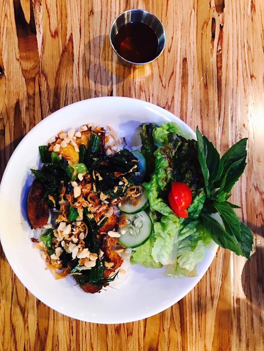 Bunker | restaurant | 99 Scott Ave, Brooklyn, NY 11237, USA | 7183864282 OR +1 718-386-4282