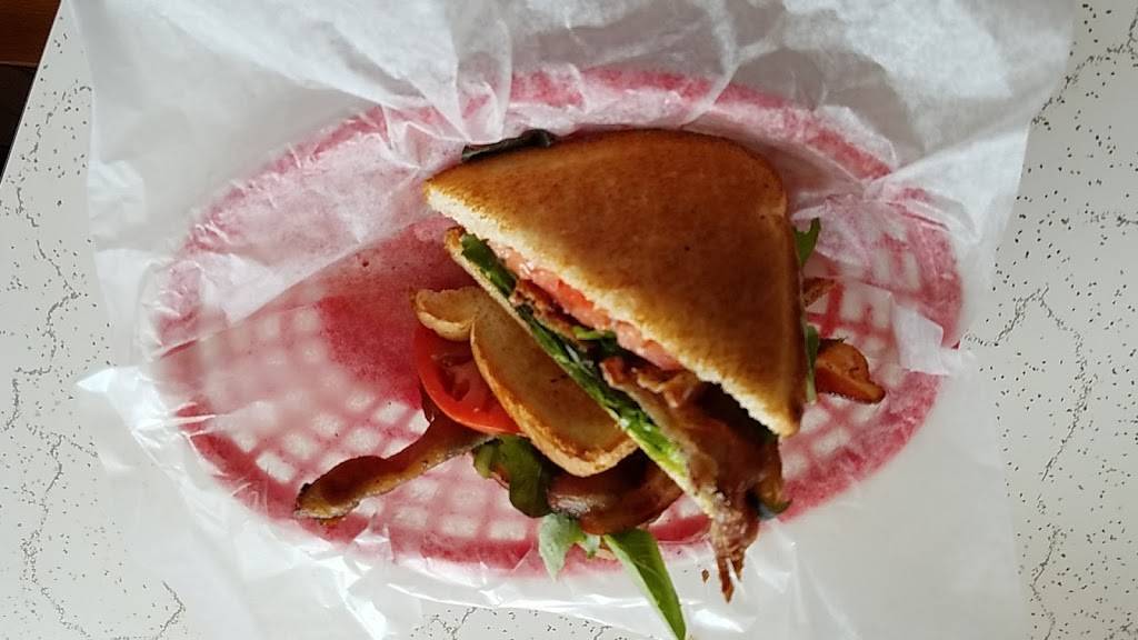 Eat Woodstock | restaurant | 4374 W Woodstock Rd, Woodstock, VT 05091, USA | 8026726025 OR +1 802-672-6025