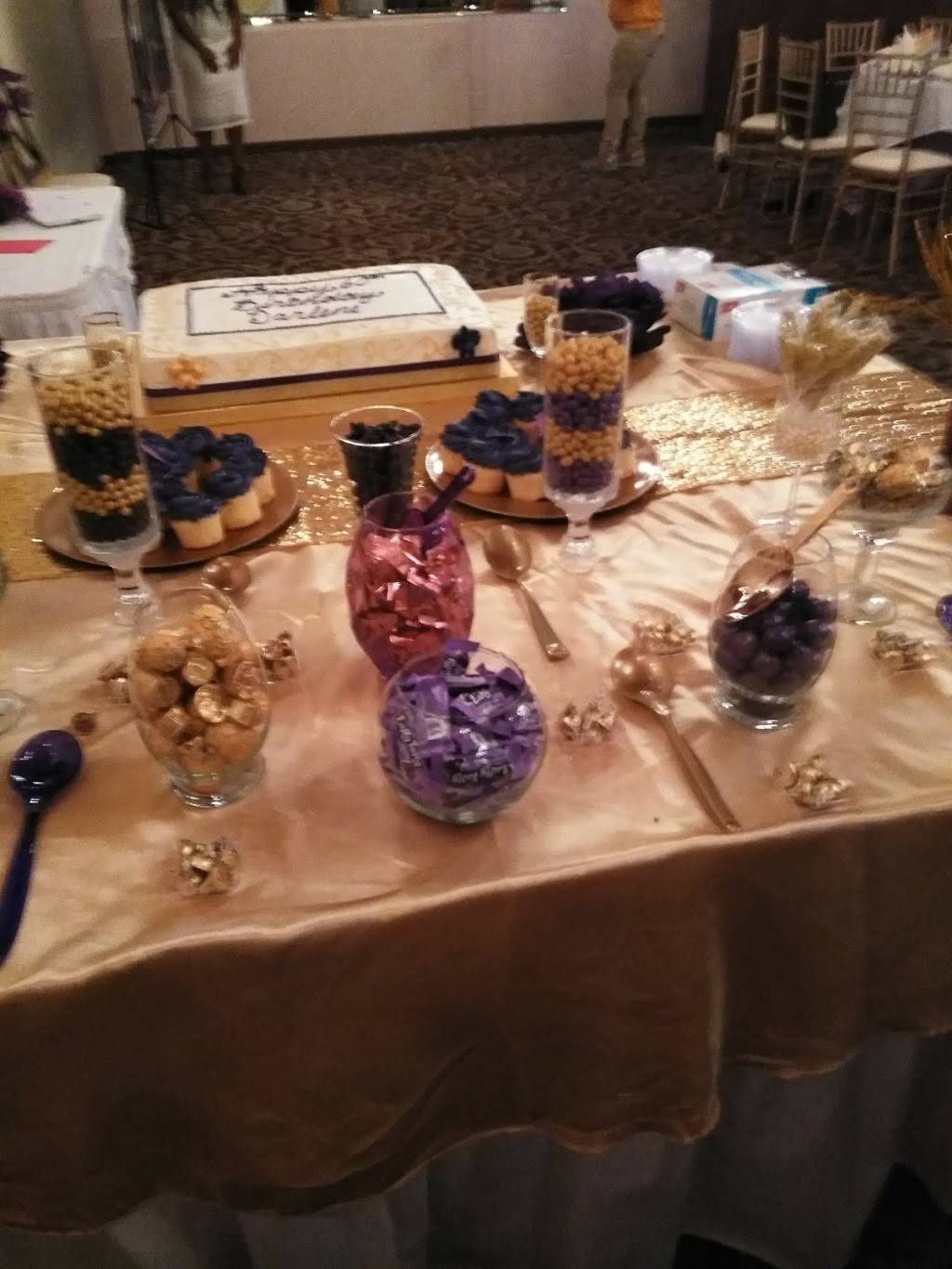 Candlelight Banquets | restaurant | 10625 S Ridgeland Ave, Chicago Ridge, IL 60415, USA | 7084251720 OR +1 708-425-1720