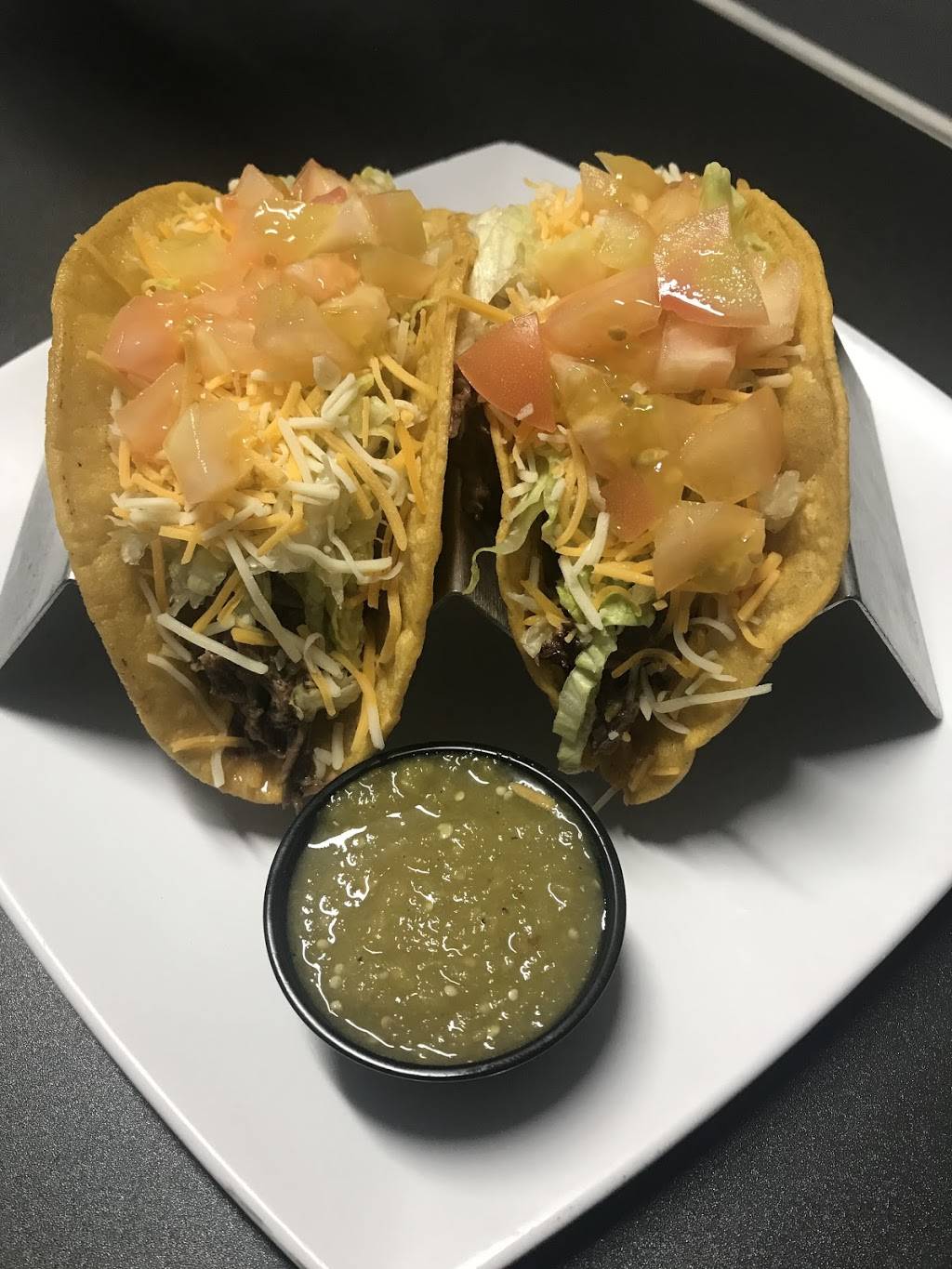 JJs Bar & Grill | restaurant | 7955 Webster St, Highland, CA 92346, USA | 9093514400 OR +1 909-351-4400