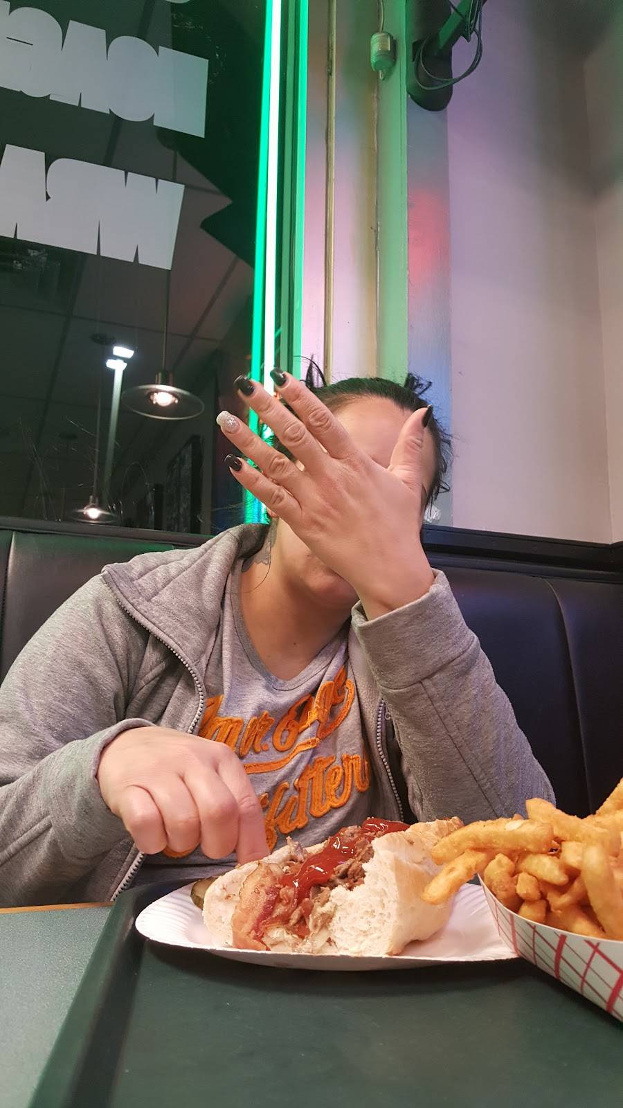 Fresh Works of Mayfair | restaurant | 6801 Frankford Ave, Philadelphia, PA 19135, USA | 4844832705 OR +1 484-483-2705