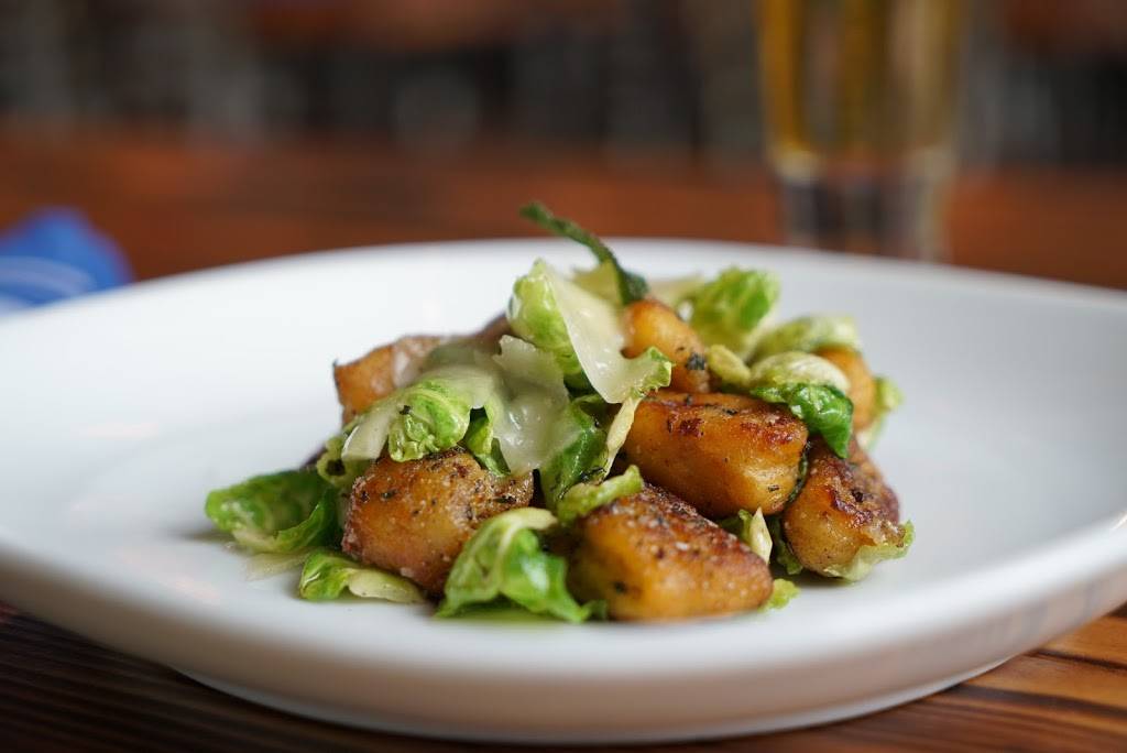 Steam Theory Brewing Company | restaurant | 340 Singleton Blvd #100, Dallas, TX 75212, USA | 9728034334 OR +1 972-803-4334