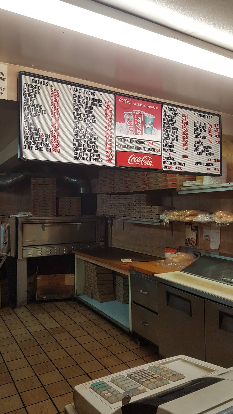 Harrys Famous Pizza | restaurant | 324 Main St, Douglas, MA 01516, USA | 5084764444 OR +1 508-476-4444