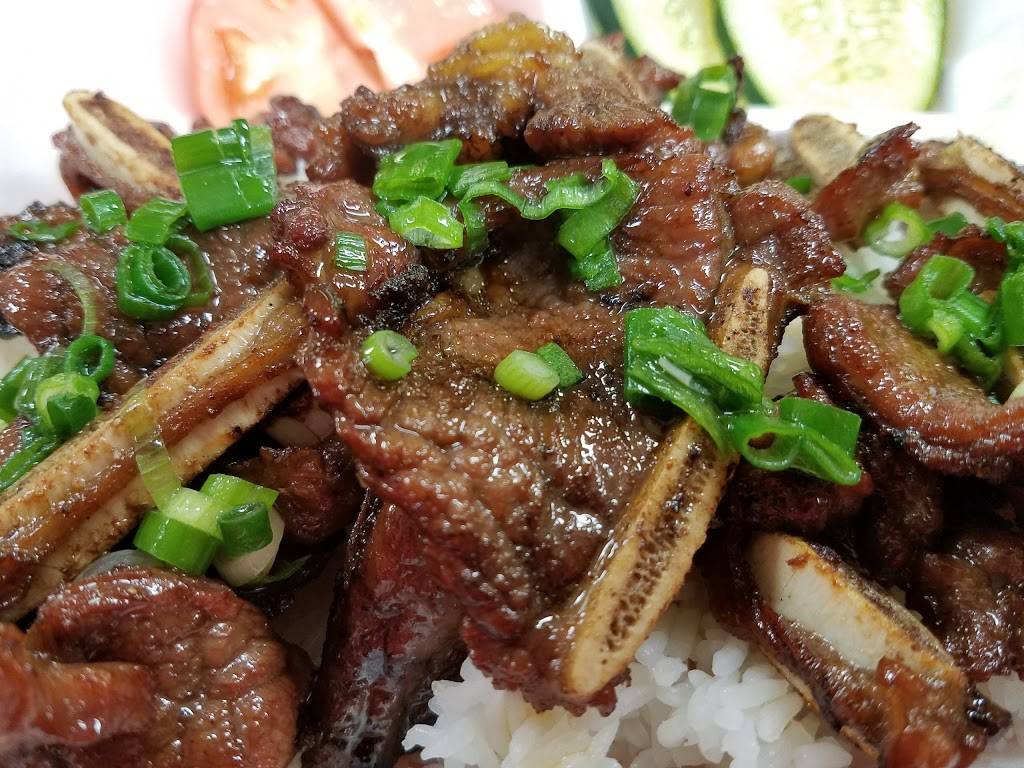 Lucky Fast Food | restaurant | 60 Broadway, Malden, MA 02148, USA | 7816051577 OR +1 781-605-1577