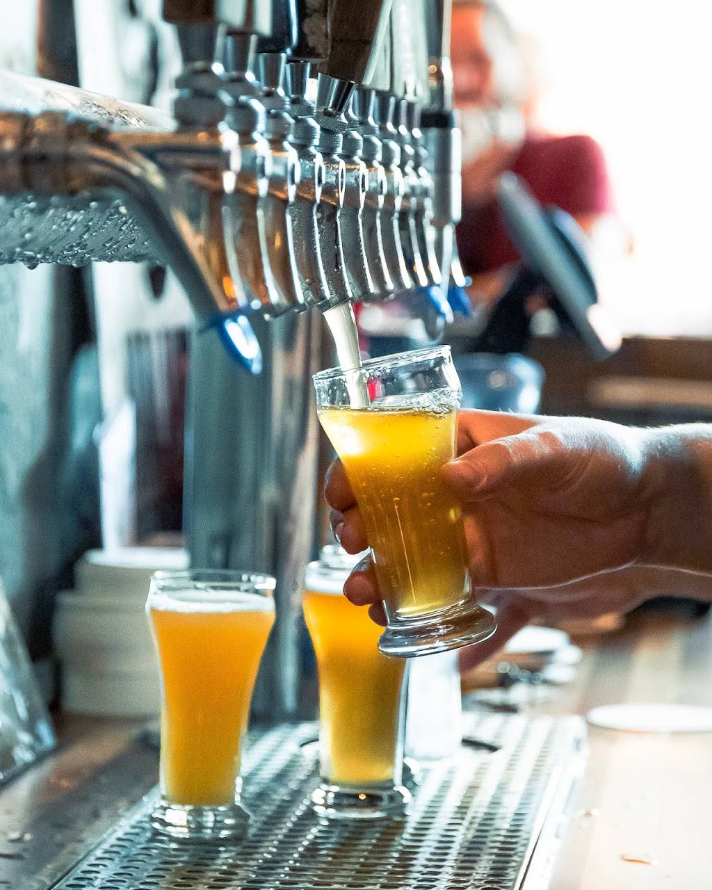 3Halves Brewing Co. | restaurant | 110 E Kansas St, Liberty, MO 64068, USA | 8164296886 OR +1 816-429-6886