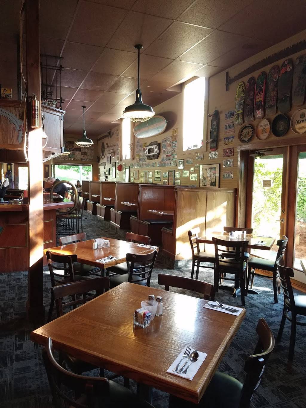 Big River Grill | restaurant | 192 2nd St, Stevenson, WA 98648, USA | 5094274888 OR +1 509-427-4888