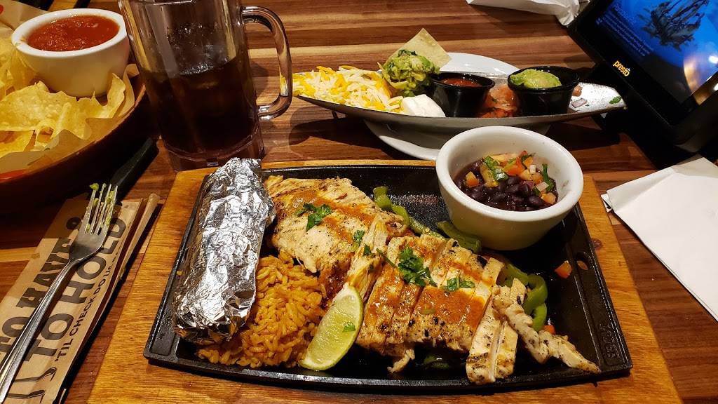 Chilis Grill & Bar | restaurant | 1156 N Canyon Creek Pkwy, Spanish Fork, UT 84660, USA | 8019978446 OR +1 801-997-8446