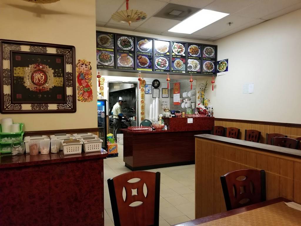 China King | restaurant | 11660 Manchester Rd, Des Peres, MO 63131, USA | 3148218388 OR +1 314-821-8388