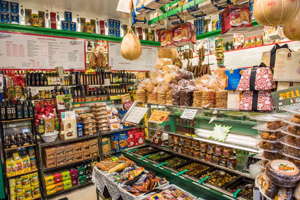 Tallutos Authentic Italian Fd | restaurant | 944 S 9th St, Philadelphia, PA 19147, USA | 2156274967 OR +1 215-627-4967