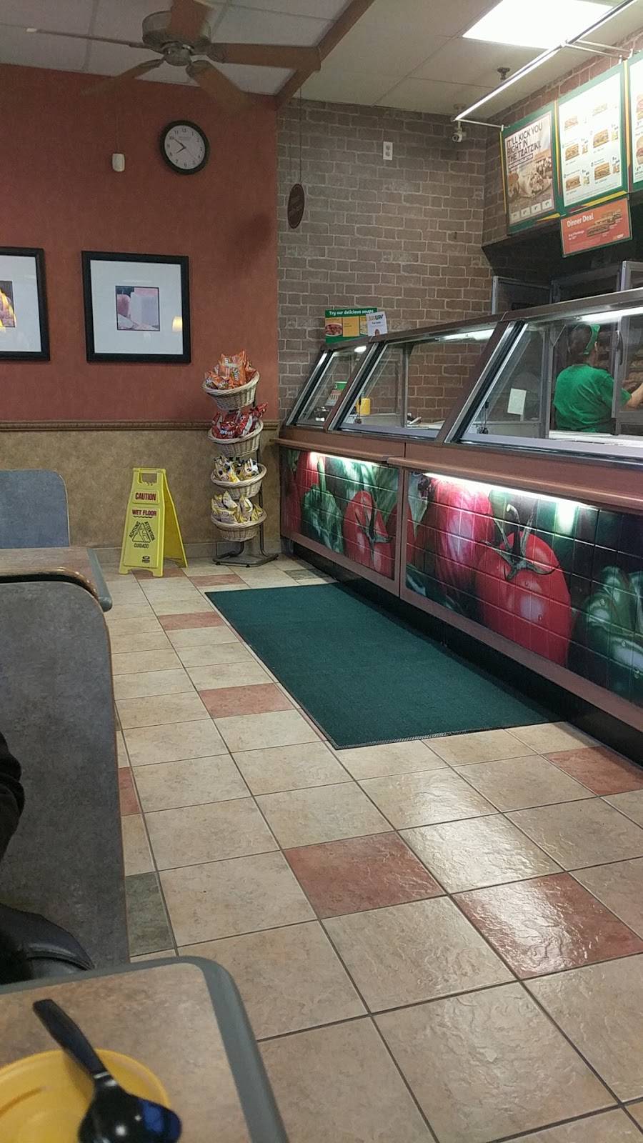 Subway | restaurant | 1100 Burnhamthorpe Rd W #11B, Mississauga, ON L5C 4G4, Canada | 9058970648 OR +1 905-897-0648