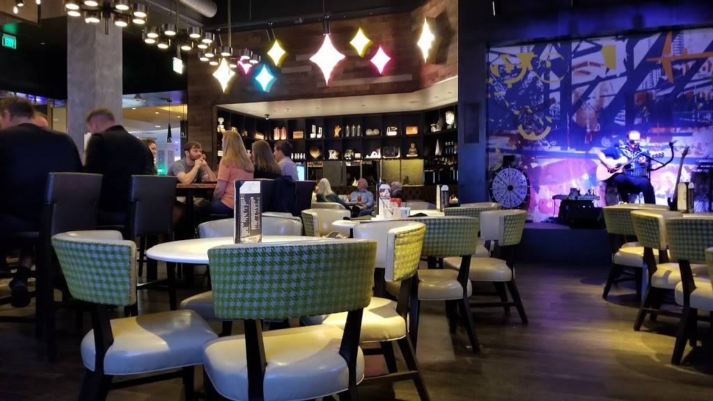 90 NINETY Bar + Grill | restaurant | 9090 Alta Dr, Las Vegas, NV 89145, USA | 7026367111 OR +1 702-636-7111