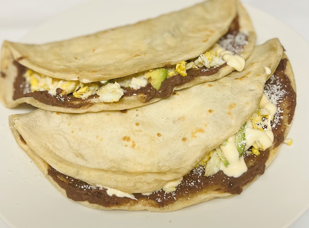 Dpt comida catracha | meal takeaway | 438 W Helms Rd, Houston, TX 77037, USA | 8327318176 OR +1 832-731-8176