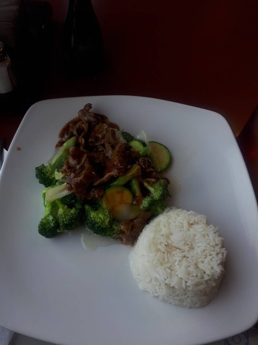 Restaurant Nouilles Impériales | meal takeaway | 12000 Boulevard Armand-Bombardier, Montréal, QC H1E 1M5, Canada | 5148816116 OR +1 514-881-6116