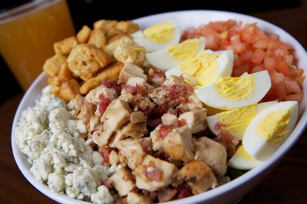 Average Joes | restaurant | 1515 Hilliard Rome Rd, Columbus, OH 43228, USA | 6148786978 OR +1 614-878-6978