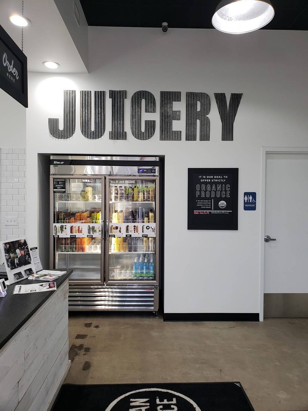 Clean Juice | restaurant | 3155 Levis Commons Blvd, Perrysburg, OH 43551, USA | 5673318248 OR +1 567-331-8248