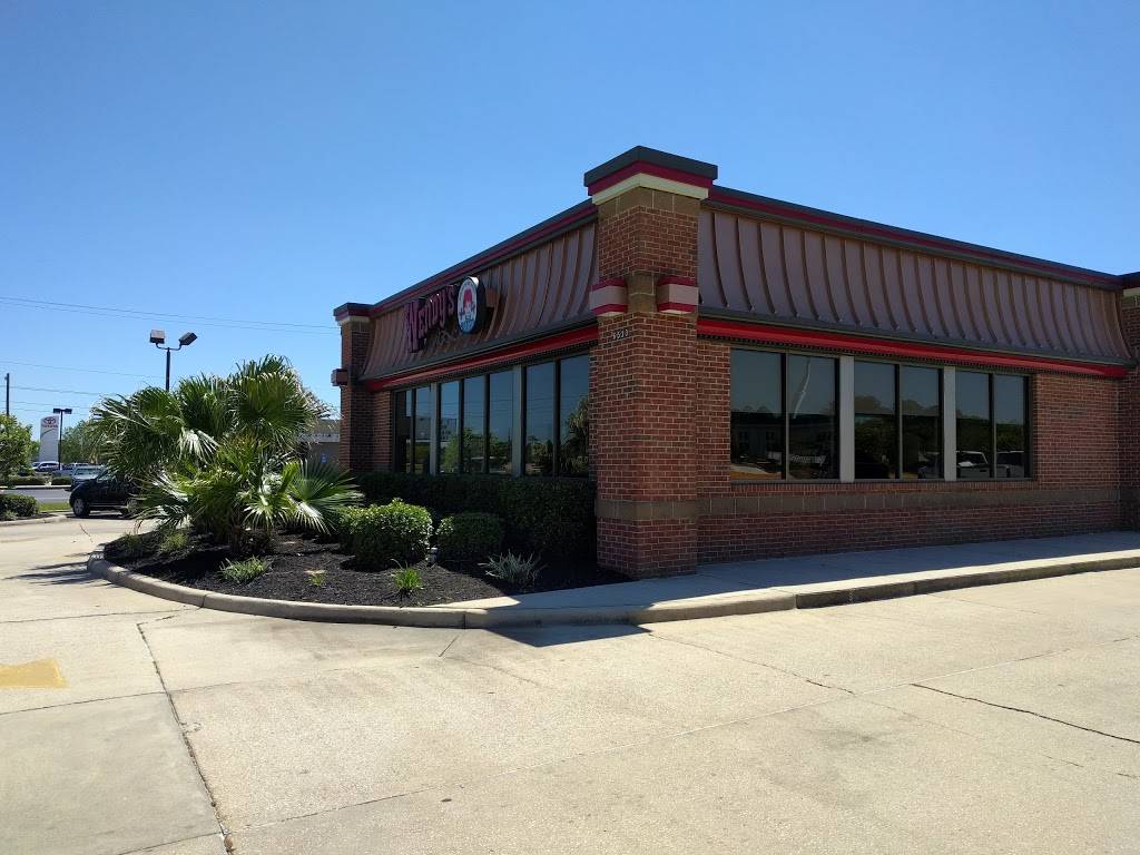 Wendys | restaurant | 6533 MS-63, Moss Point, MS 39563, USA | 2284741645 OR +1 228-474-1645