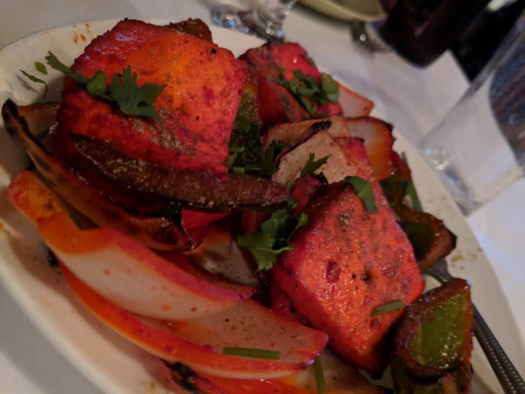 New Chilli & Curry | restaurant | 106 Woodbury Rd, Hicksville, NY 11801, USA | 5169329180 OR +1 516-932-9180