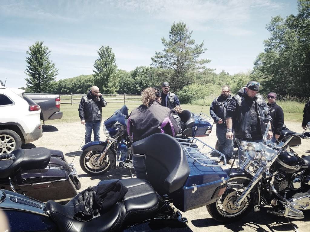 Fatboys Saloon | restaurant | 12714 Dicksonburg Rd, Conneautville, PA 16406, USA | 8143829278 OR +1 814-382-9278