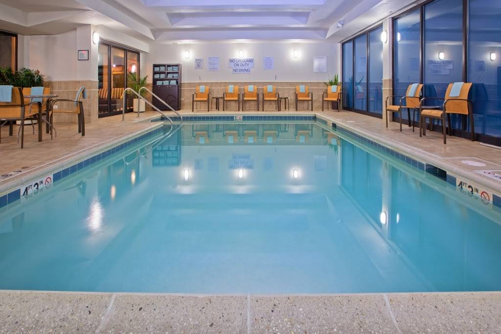 Courtyard by Marriott Chicago Midway Airport | restaurant | 6610 S Cicero Ave, Bedford Park, IL 60638, USA | 7085630200 OR +1 708-563-0200