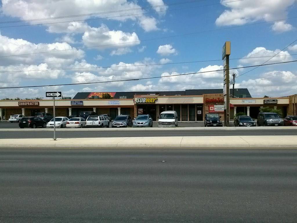 Subway Restaurants | restaurant | 8119 Culebra Rd, San Antonio, TX 78251, USA | 2105216040 OR +1 210-521-6040