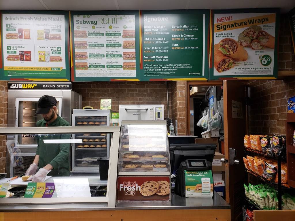 Subway Restaurants | restaurant | 147-21 Liberty Ave, Jamaica, NY 11435, USA | 7182620658 OR +1 718-262-0658