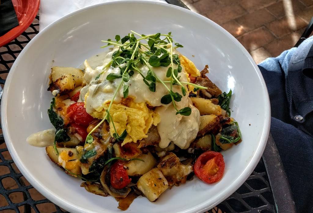 Cafe a la CArt and Carte Blanche Catering | restaurant | 150 N Main Ave, Tucson, AZ 85701, USA | 5206288533 OR +1 520-628-8533