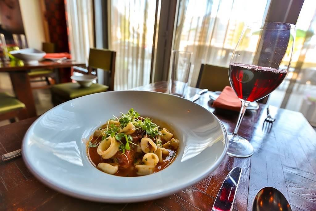 Lago East Bank | restaurant | 1091 W 10th St, Cleveland, OH 44113, USA | 2168628065 OR +1 216-862-8065