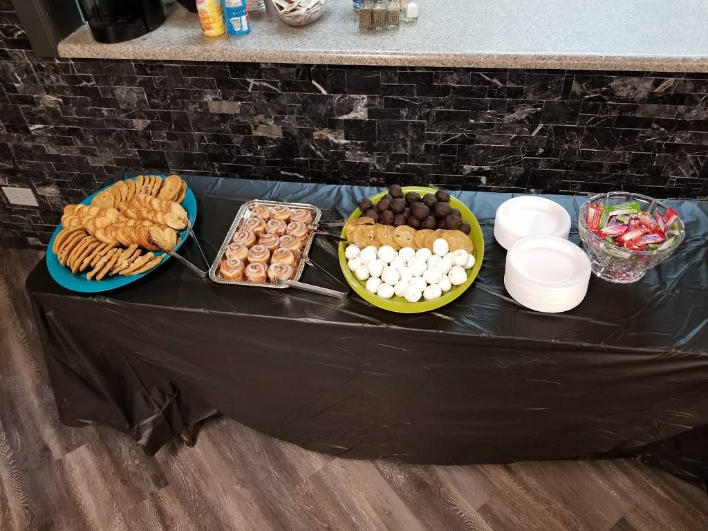 Tacos La Tapatia. Little Angels food service | restaurant | 4535 Thompson Ct, Denver, CO 80216, USA | 7202380555 OR +1 720-238-0555