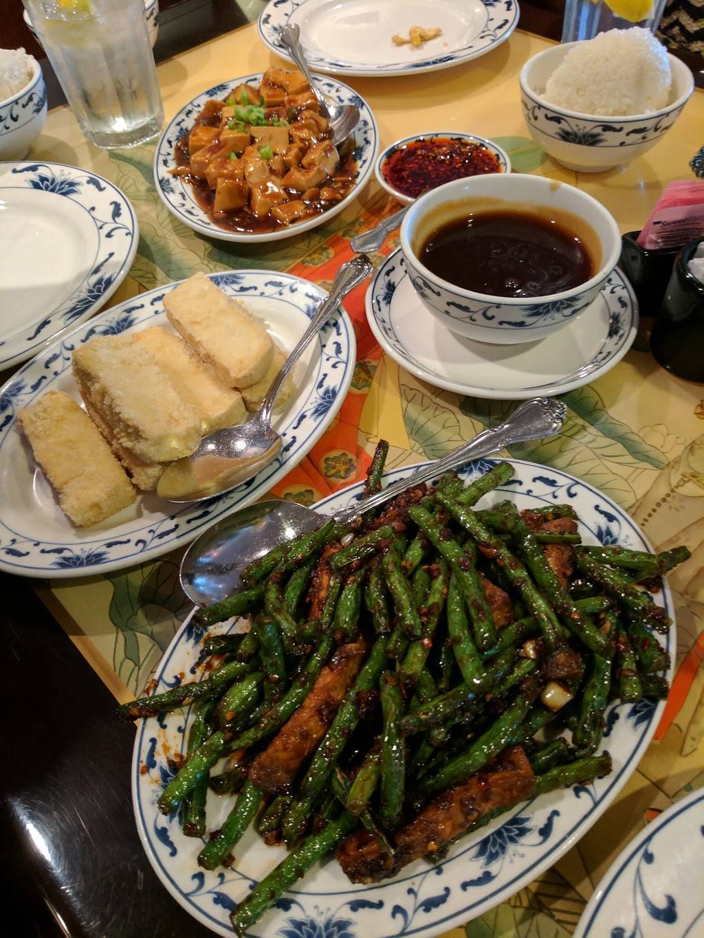 Hunan Chinese Restaurant | restaurant | 710 E Main St, Carbondale, IL 62901, USA | 6185291108 OR +1 618-529-1108