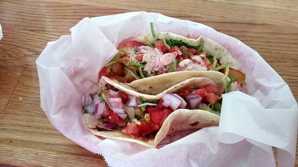 Nollies Taco Joint | restaurant | 3 Pelican Ln, Carolina Beach, NC 28428, USA | 9107070455 OR +1 910-707-0455
