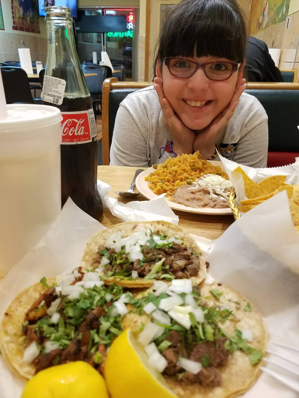 Taqueria Los Altos De Jal | restaurant | 5827 Roosevelt Rd, Cicero, IL 60804, USA | 7086835094 OR +1 708-683-5094