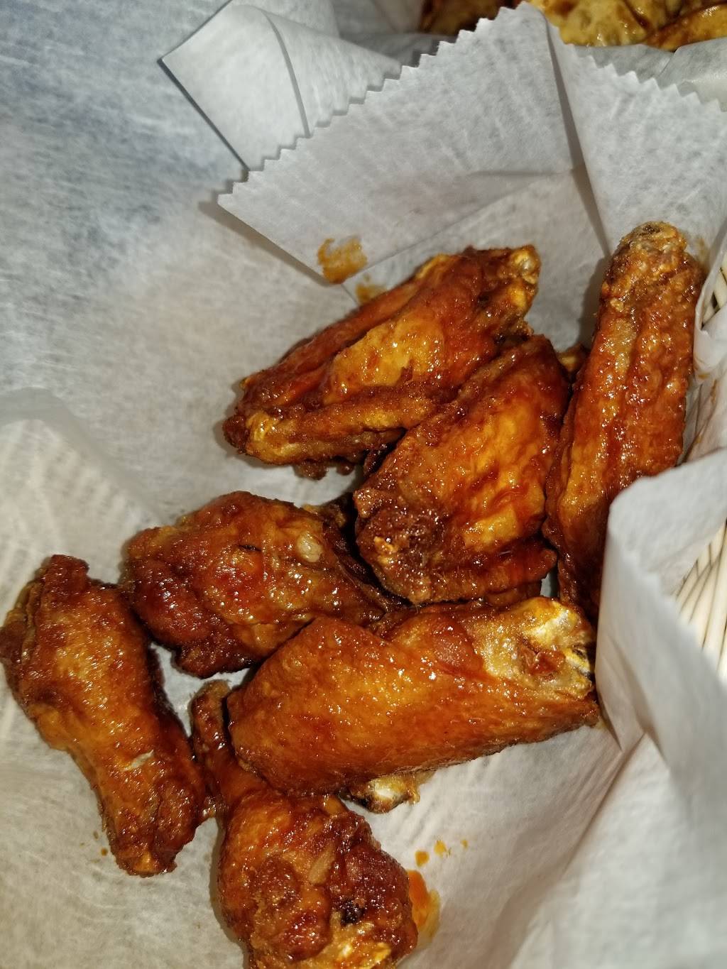 Inboston | restaurant | 36 Laurel Rd, East Northport, NY 11731, USA | 6316518004 OR +1 631-651-8004