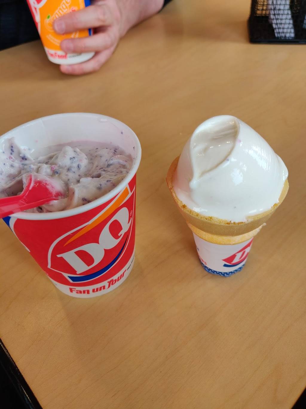 Dairy Queen Grill & Chill | restaurant | 1070 Stone Church Rd E Unit 49, Hamilton, ON L8W 3K8, Canada | 9053893074 OR +1 905-389-3074