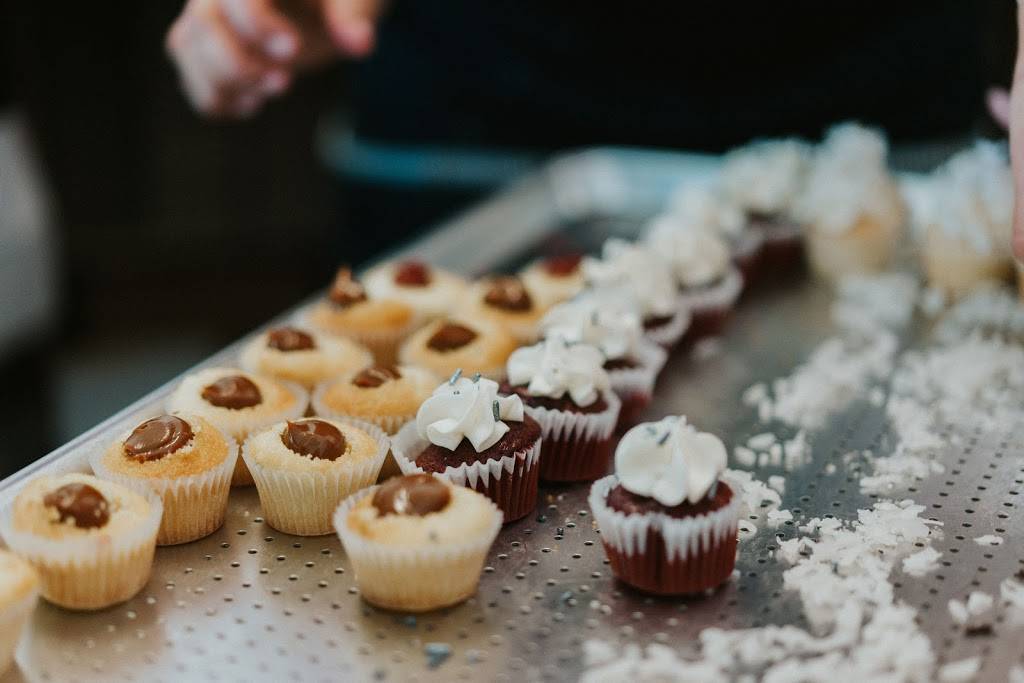 SweetGem Cupcakes | bakery | 2101 SW 101st Ave #102, Miramar, FL 33025, USA | 7547777939 OR +1 754-777-7939