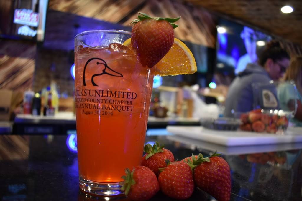 Crossroads Cantina | restaurant | 122 N Central St, Gilman, IL 60938, USA | 8157075200 OR +1 815-707-5200