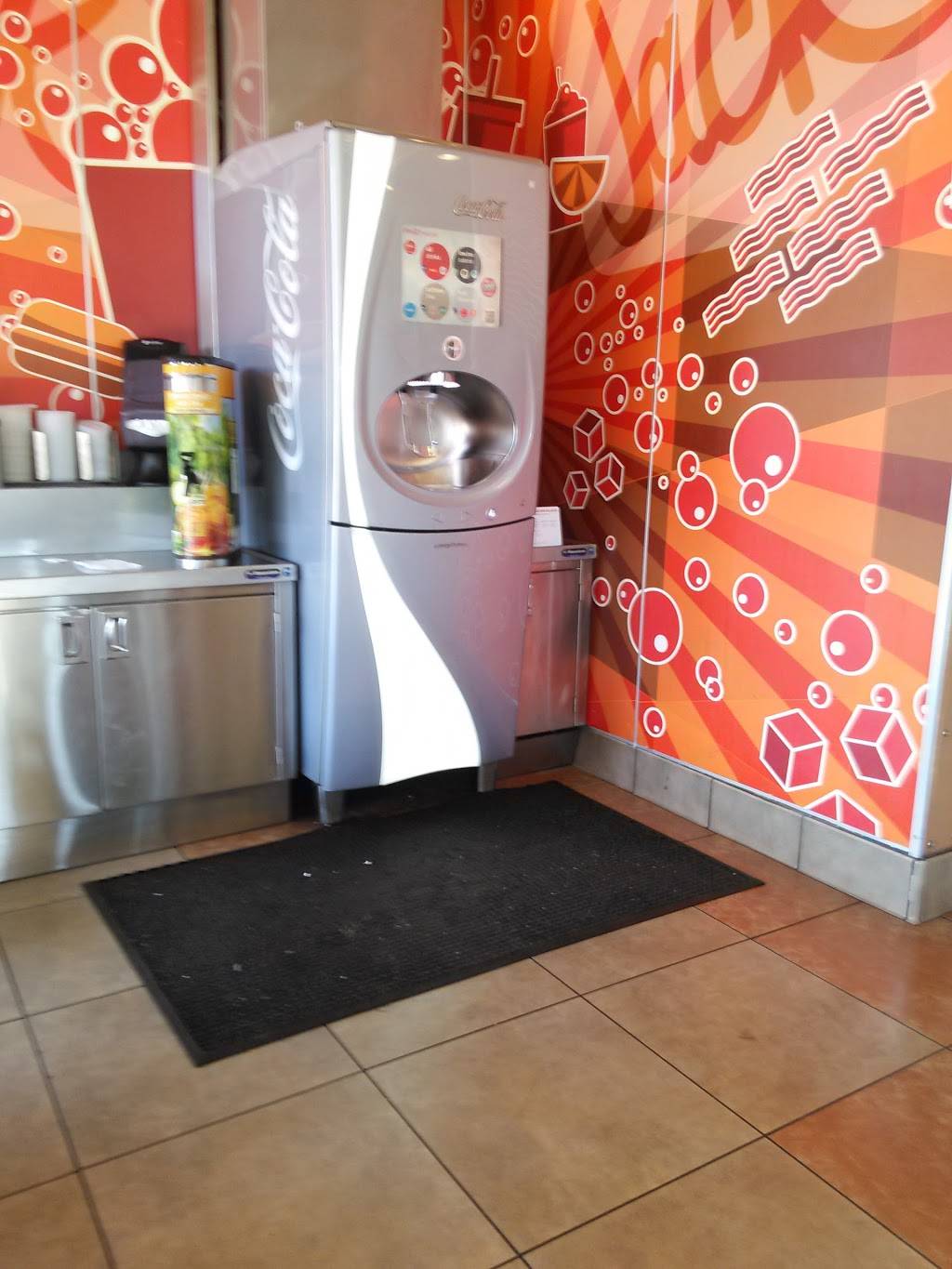 Jack in the Box | restaurant | 5747 Lakewood Blvd, Lakewood, CA 90712, USA | 5626021100 OR +1 562-602-1100