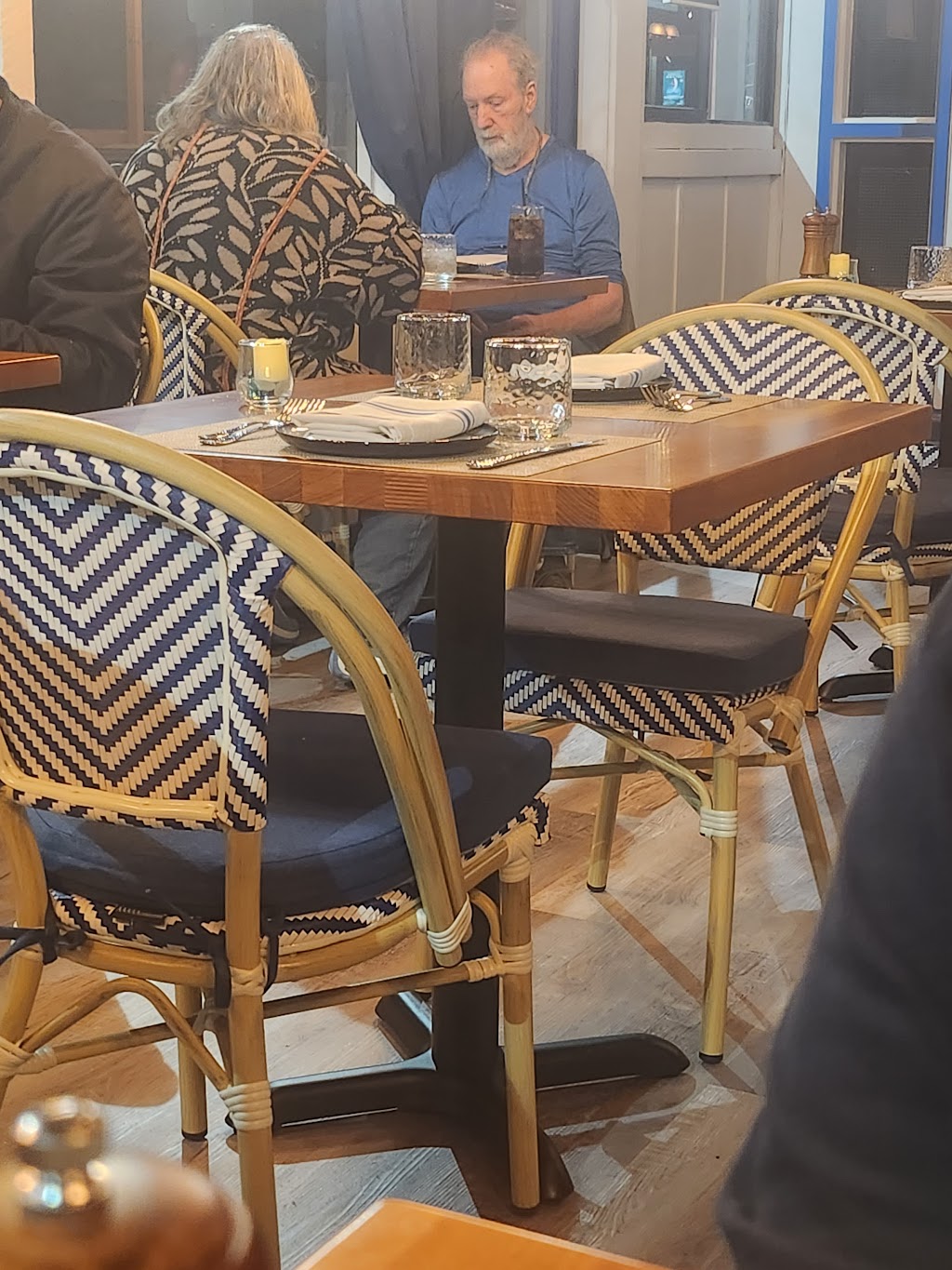 Mezzeluna | restaurant | 8099 La Plaza A, Cotati, CA 94931, USA | 7079920101 OR +1 707-992-0101