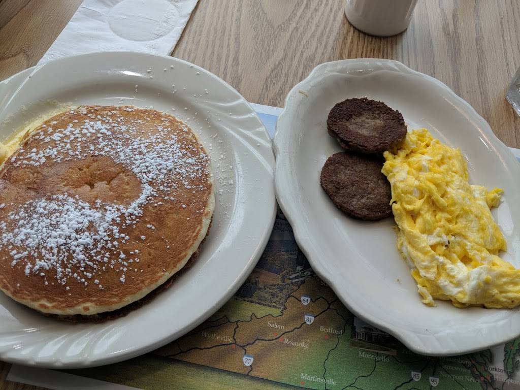 Sandy’s Pancake & Waffle House | restaurant | 2005 Richmond Rd, Williamsburg, VA 23185, USA | 7572293613 OR +1 757-229-3613