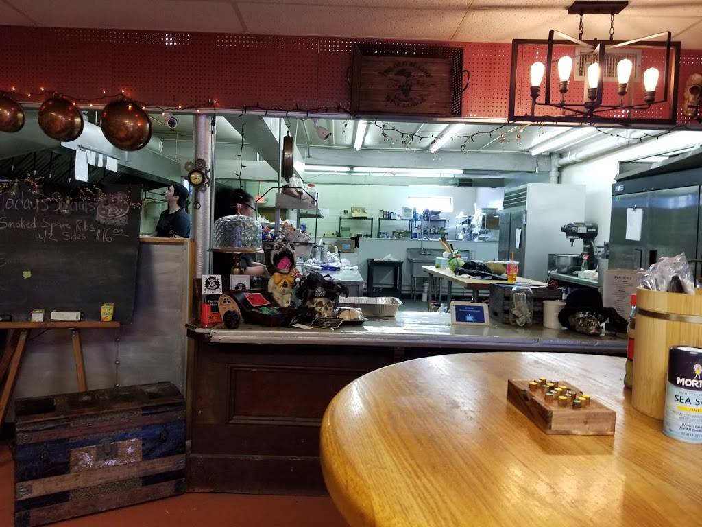 Sugar And Smoke Brazen BBQ | restaurant | 74 School St, Putnam, CT 06260, USA | 8609287842 OR +1 860-928-7842