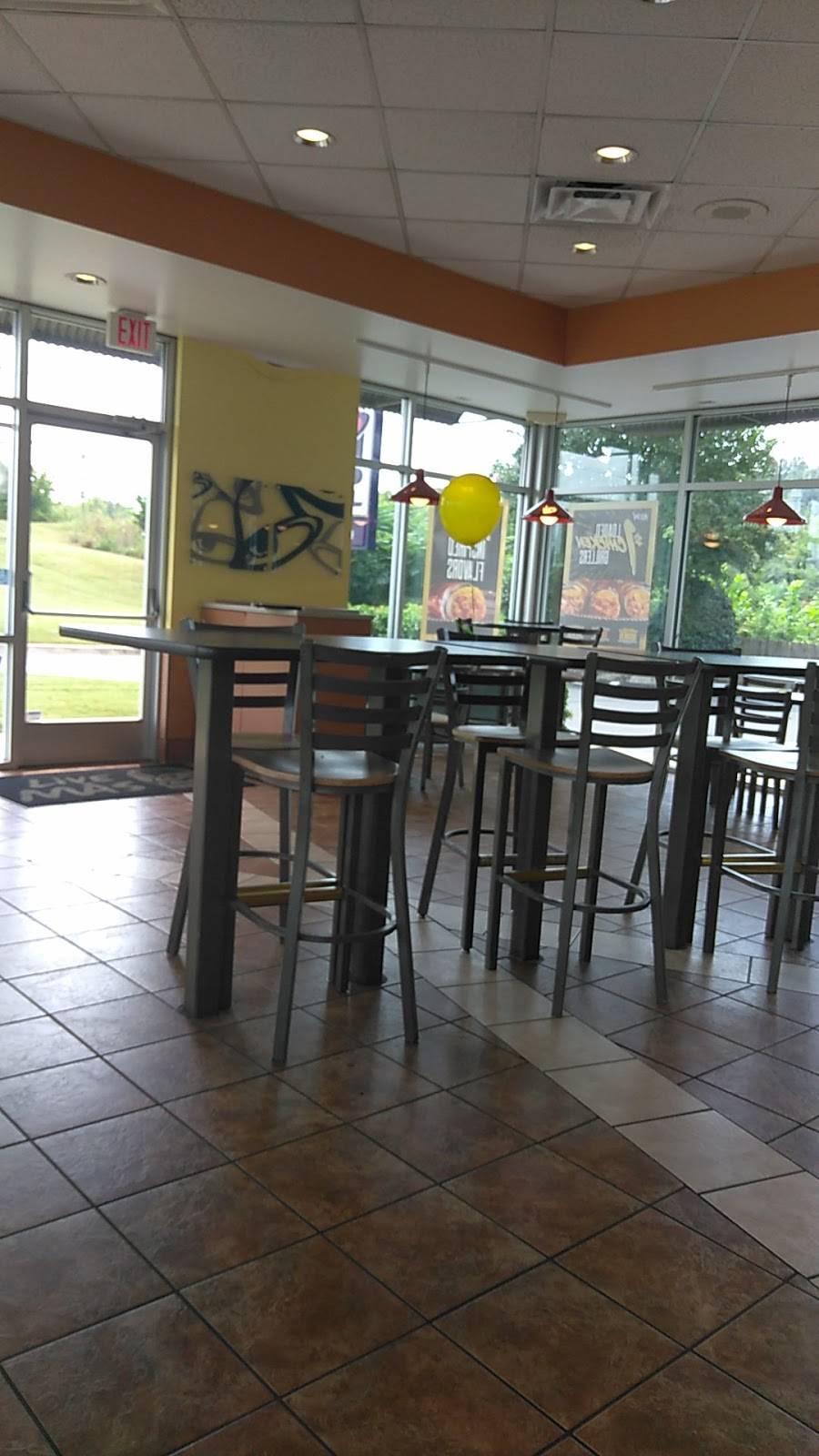 Taco Bell | meal takeaway | 710 9th Ave N, Bessemer, AL 35020, USA | 2054244867 OR +1 205-424-4867