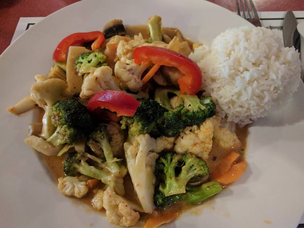 Chez Lien | restaurant | 8171 Boulevard Newman, LaSalle, QC H8N 1Y1, Canada | 5143640690 OR +1 514-364-0690