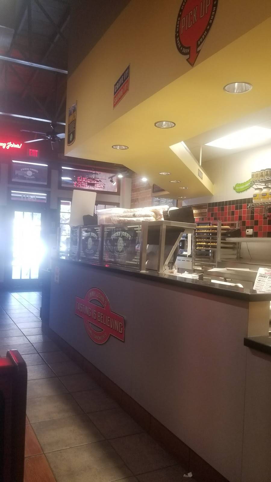 Hillcrest Village | shopping mall | 6423-6437 Hillcrest Ave, Dallas, TX 75205, USA | 2147062500 OR +1 214-706-2500