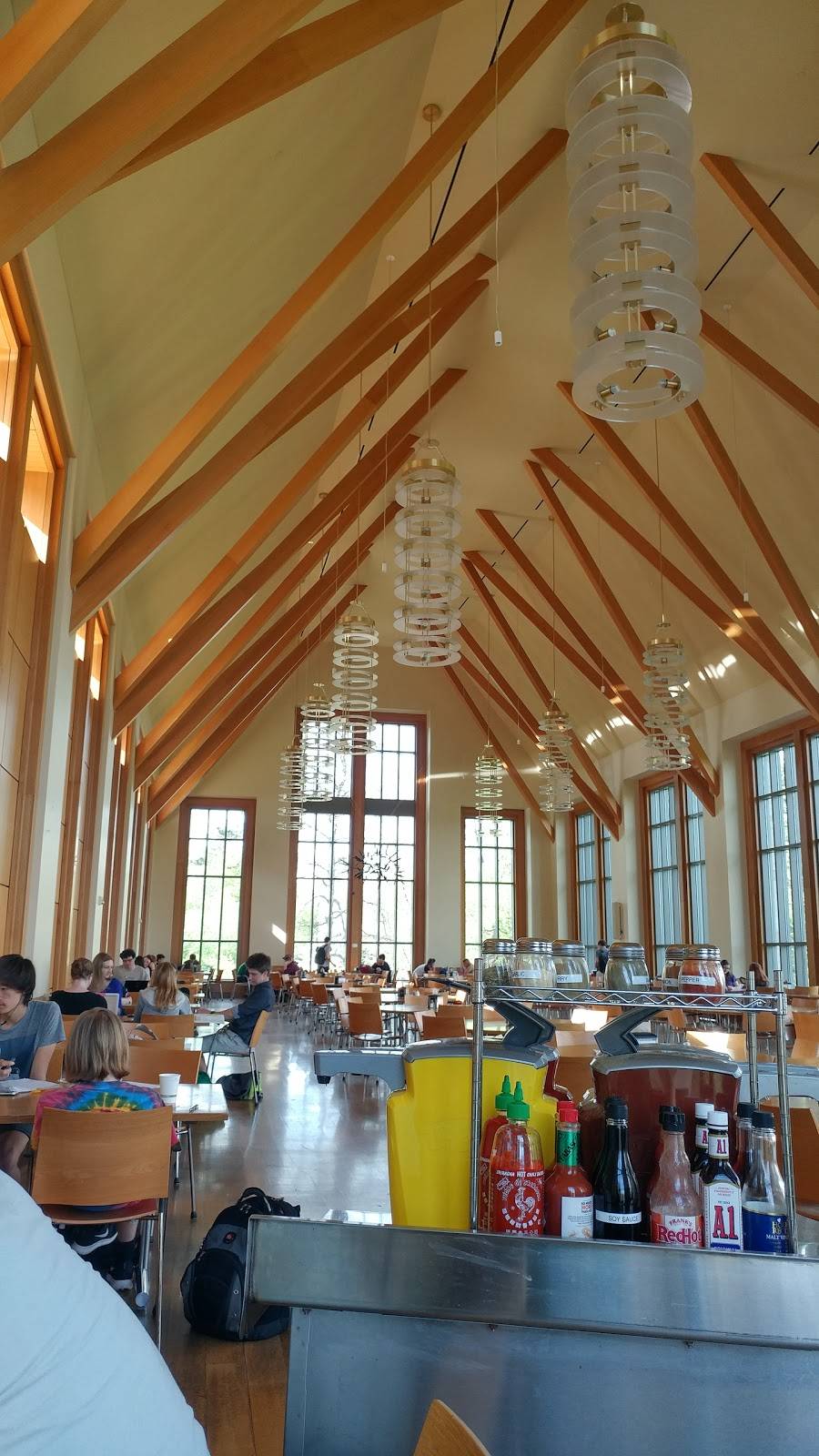 Peirce Dining Hall | restaurant | 201 College Park St, Gambier, OH 43022, USA | 7404275000 OR +1 740-427-5000