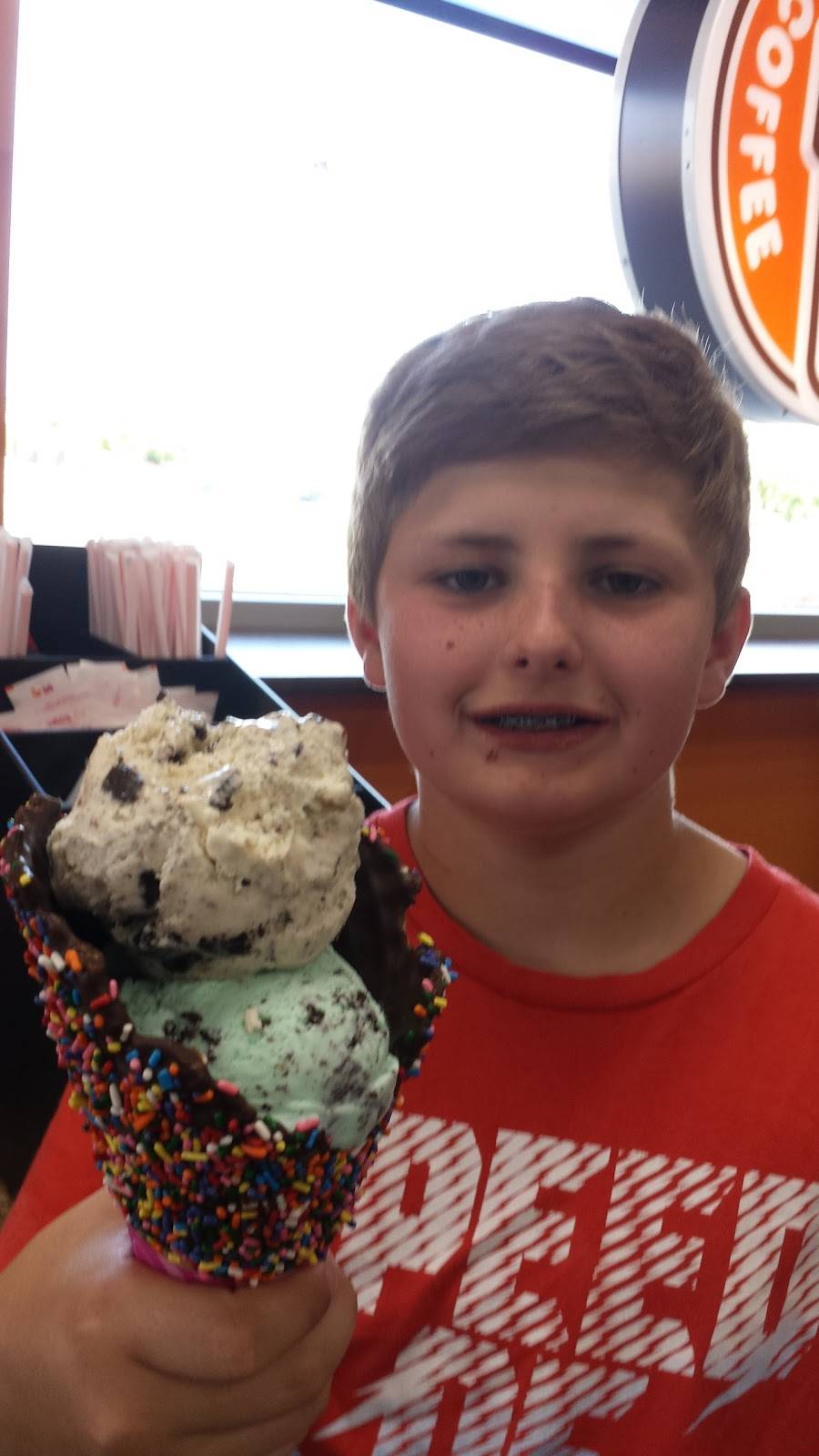 Dunkin | bakery | 4525 N Sterling Ave, Peoria, IL 61615, USA | 3096820272 OR +1 309-682-0272